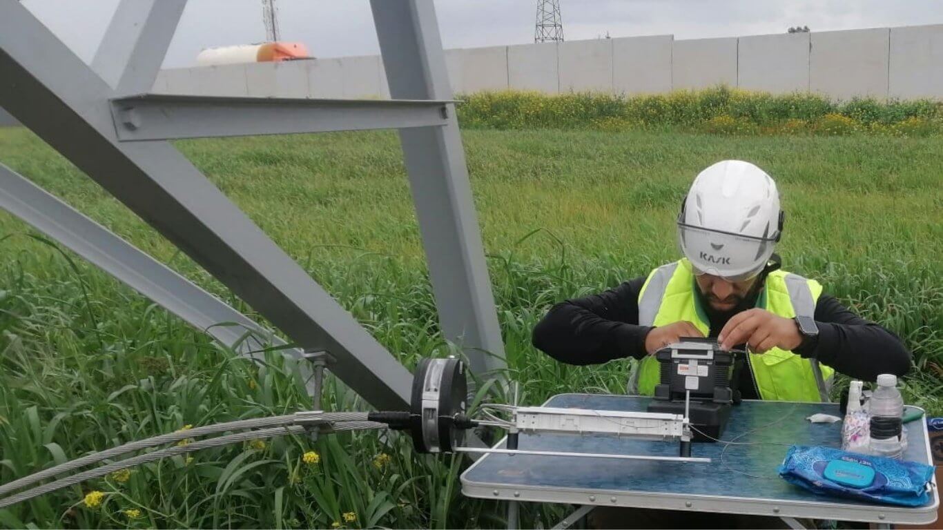 Raccordement OPGW en extérieur